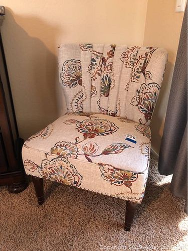 Lot #0220 (1 of 6)