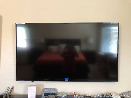 Lot #0230 (1 of 6)