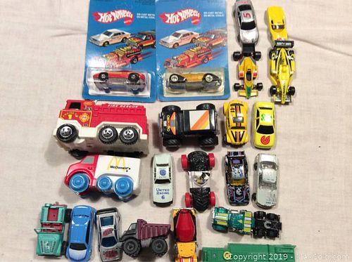 Lot #0028 (1 of 5)