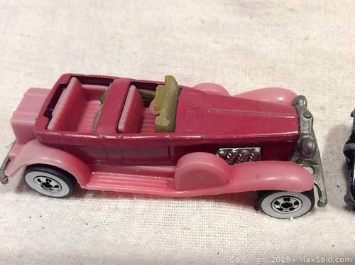 Lot #0030 (1 of 6)