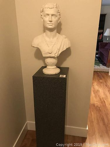 Lot #0852 (1 of 8)