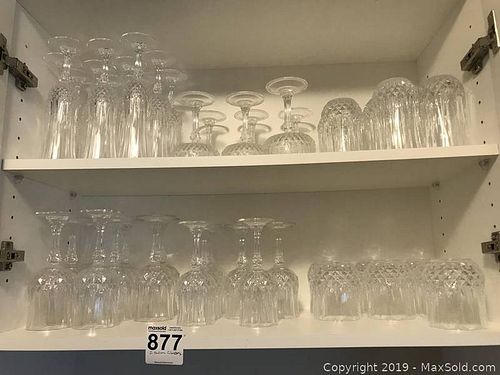 Lot #0877 (1 of 8)