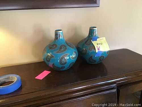 Lot #0200 (1 of 3)