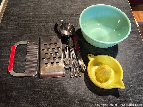 Lot #0063 (1 of 5)