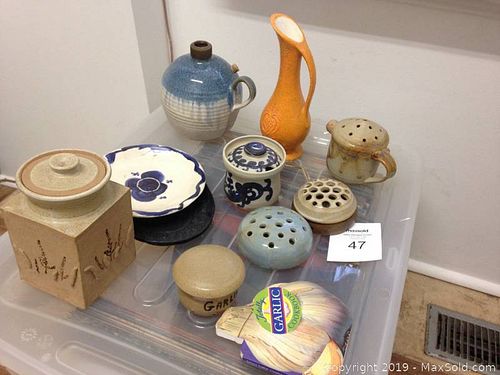 Lot #0047 (1 of 18)