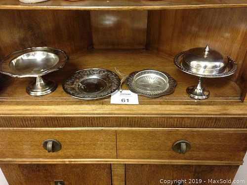 Lot #0061 (1 of 18)
