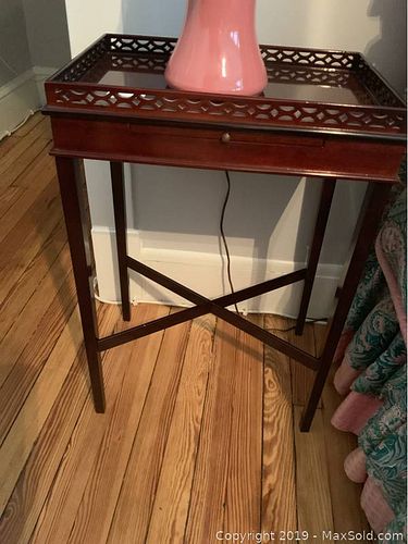Lot #0060 (1 of 8)
