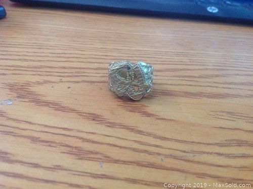 Lot #0016 (1 of 4)