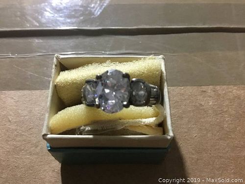 Lot #0172 (1 of 5)