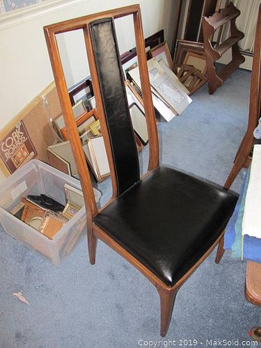 Lot #0323 (1 of 13)