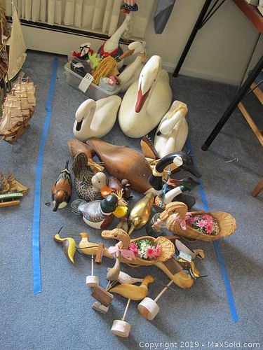 Lot #0331 (1 of 10)