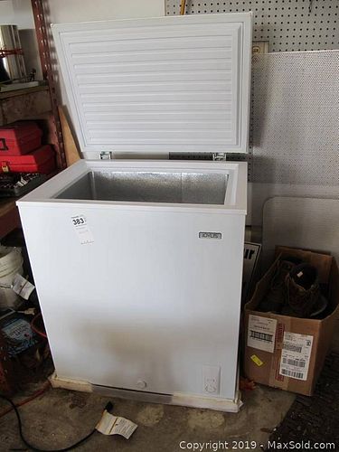 Lot #0383 (1 of 6)