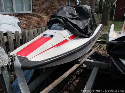 Lot #0416 (1 of 7)