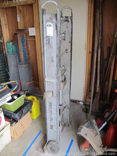 Lot #0436 (1 of 7)