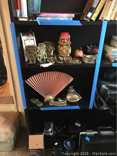 Lot #0233 (1 of 7)