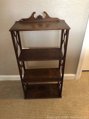 Lot #0112 (1 of 4)