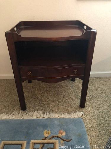 Lot #0117 (1 of 4)