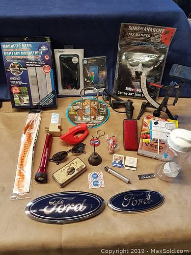 Lot #0051 (1 of 6)