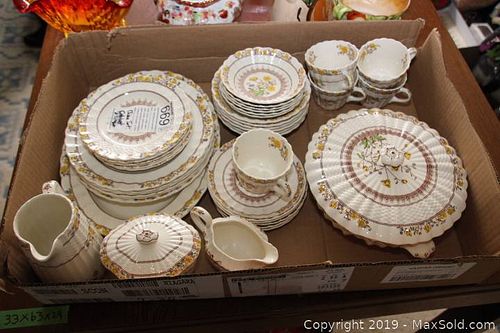 Lot #0669 (1 of 12)