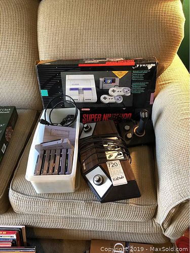 Lot #0720 (1 of 10)
