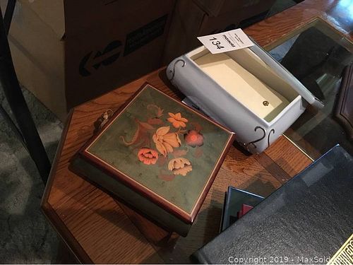 Lot #0134 (1 of 5)