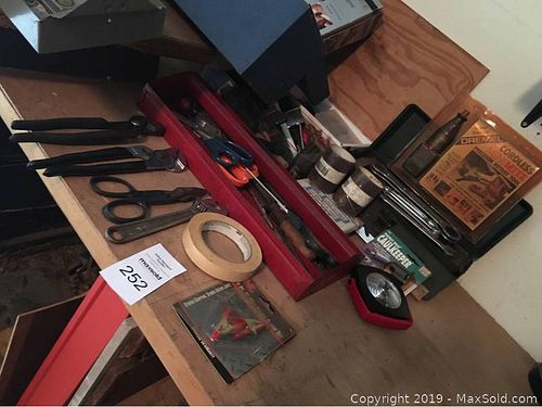 Lot #0252 (1 of 4)