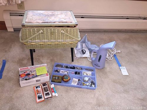 Lot #0472 (1 of 14)