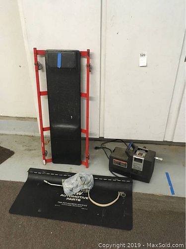 Lot #0520 (1 of 11)