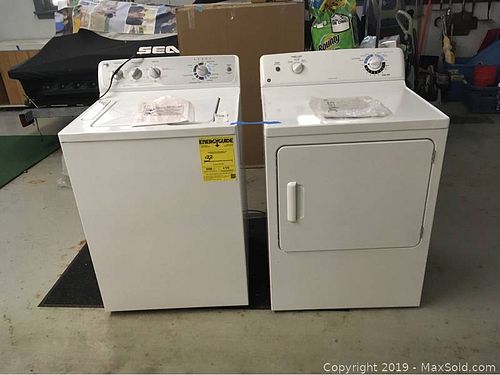 Lot #0525 (1 of 19)