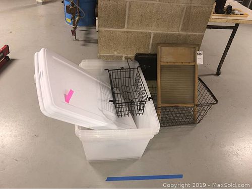 Lot #0566 (1 of 9)