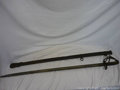 Lot #0004 (1 of 8)
