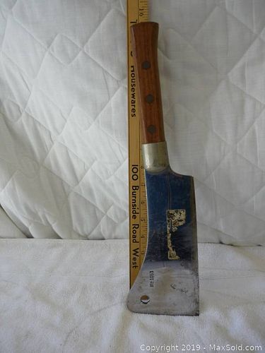 Lot #0037 (1 of 4)