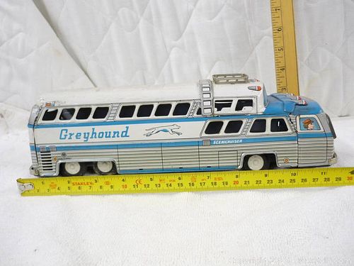 Lot #0062 (1 of 5)