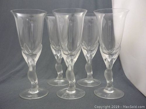 Lot #0108 (1 of 4)