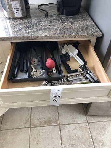 Lot #0028 (1 of 1)