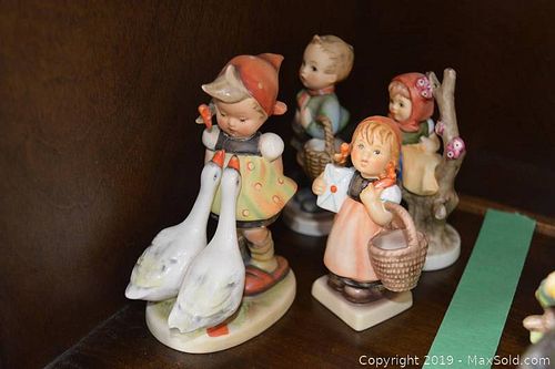 Lot #0249 (1 of 7)