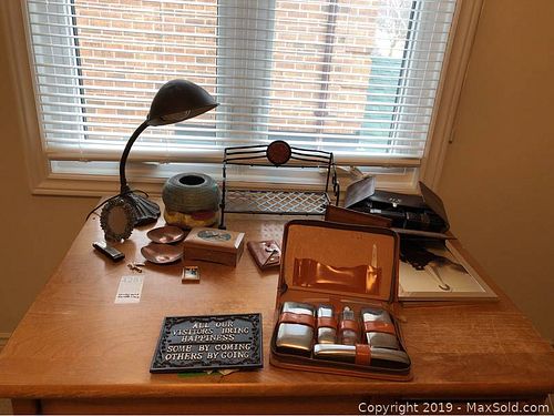 Lot #0425 (1 of 14)