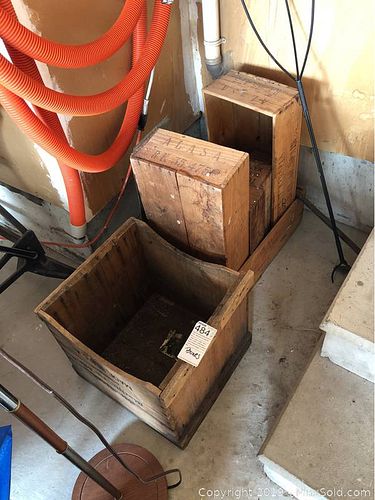 Lot #0484 (1 of 7)