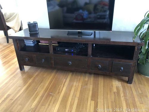 Lot #0021 (1 of 5)