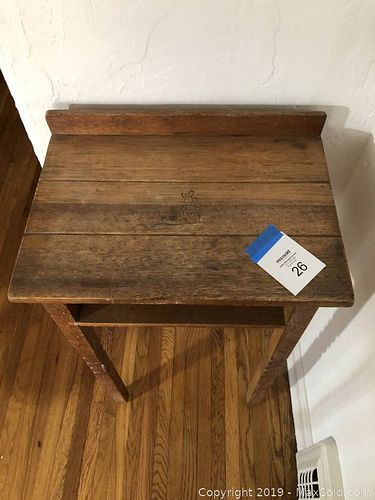 Lot #0026 (1 of 5)