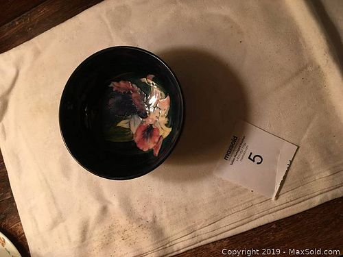Lot #0005 (1 of 3)