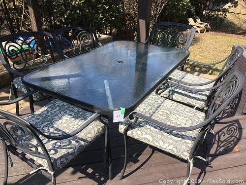 Lot #0047 (1 of 2)