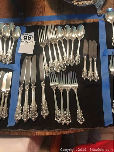 Lot #0096 (1 of 7)