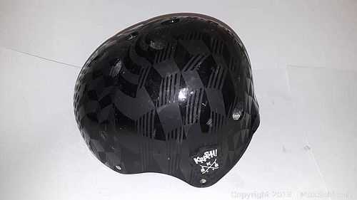 Lot #0028 (1 of 2)