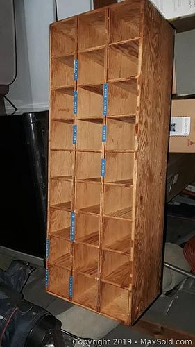 Lot #0220 (1 of 2)