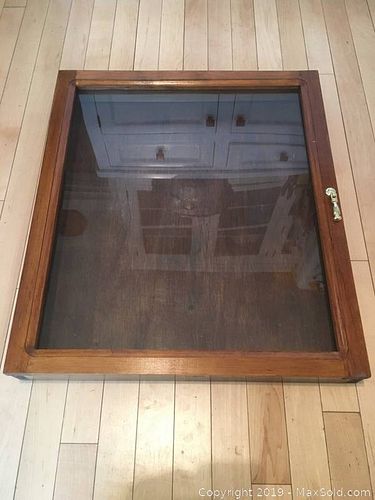 Lot #0125 (1 of 5)