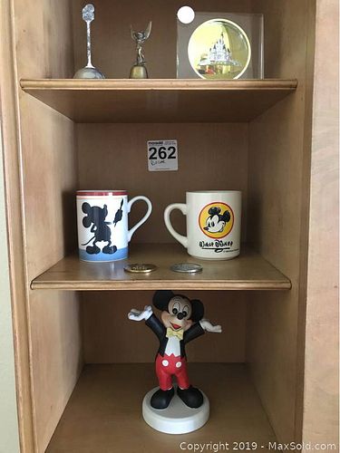 Lot #0262 (1 of 15)