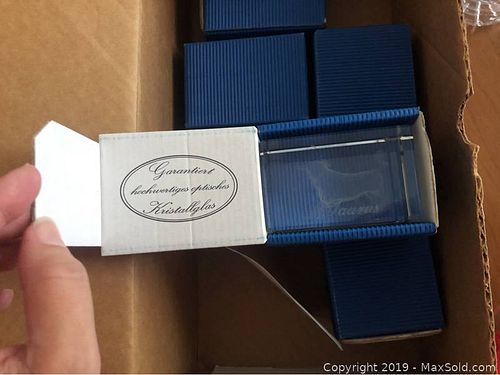 Lot #0301 (1 of 5)