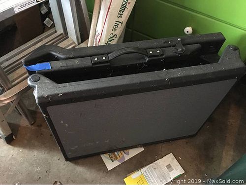 Lot #0591 (1 of 6)