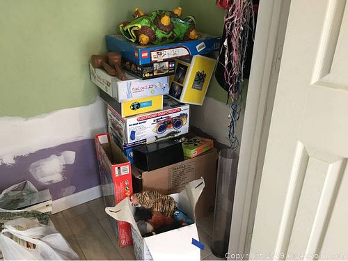 Lot #0682 (1 of 11)